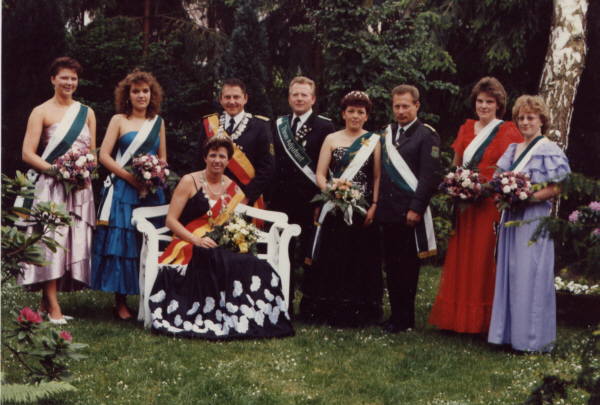 Thronhaus 1988-1990